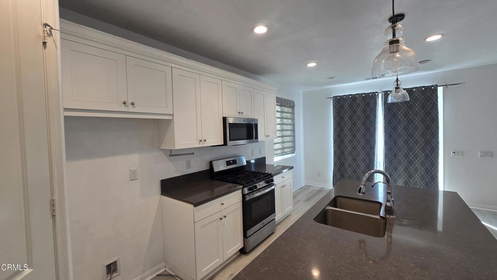 242 Hydrangea Street Fillmore, CA 93015 - Photo 10 of 50 Gallery Image 10