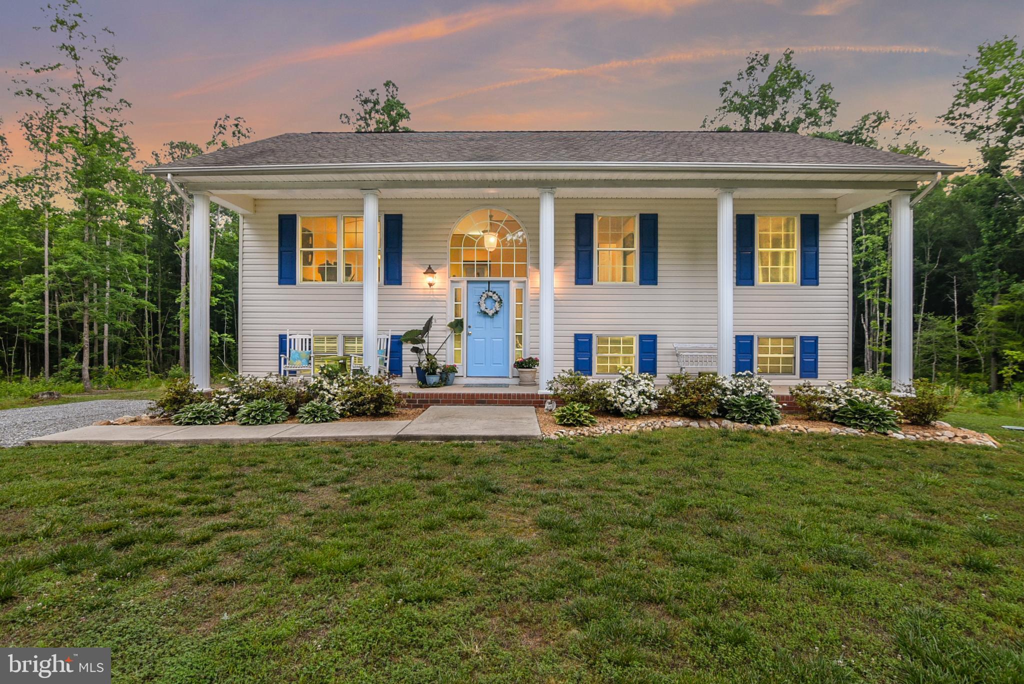 Welcome to 18536 Partlow Rd!