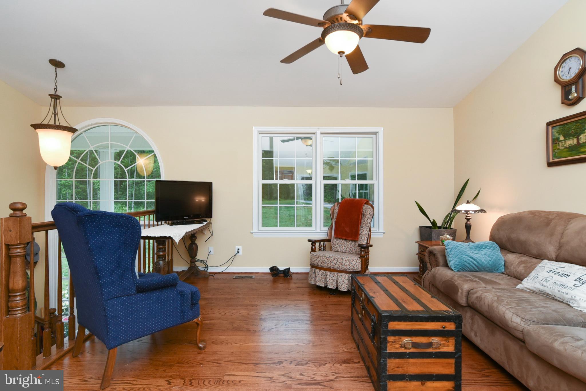 18536 Partlow Road Beaverdam, VA 23015 - Photo 18 of 64 Great natural light in living areas!