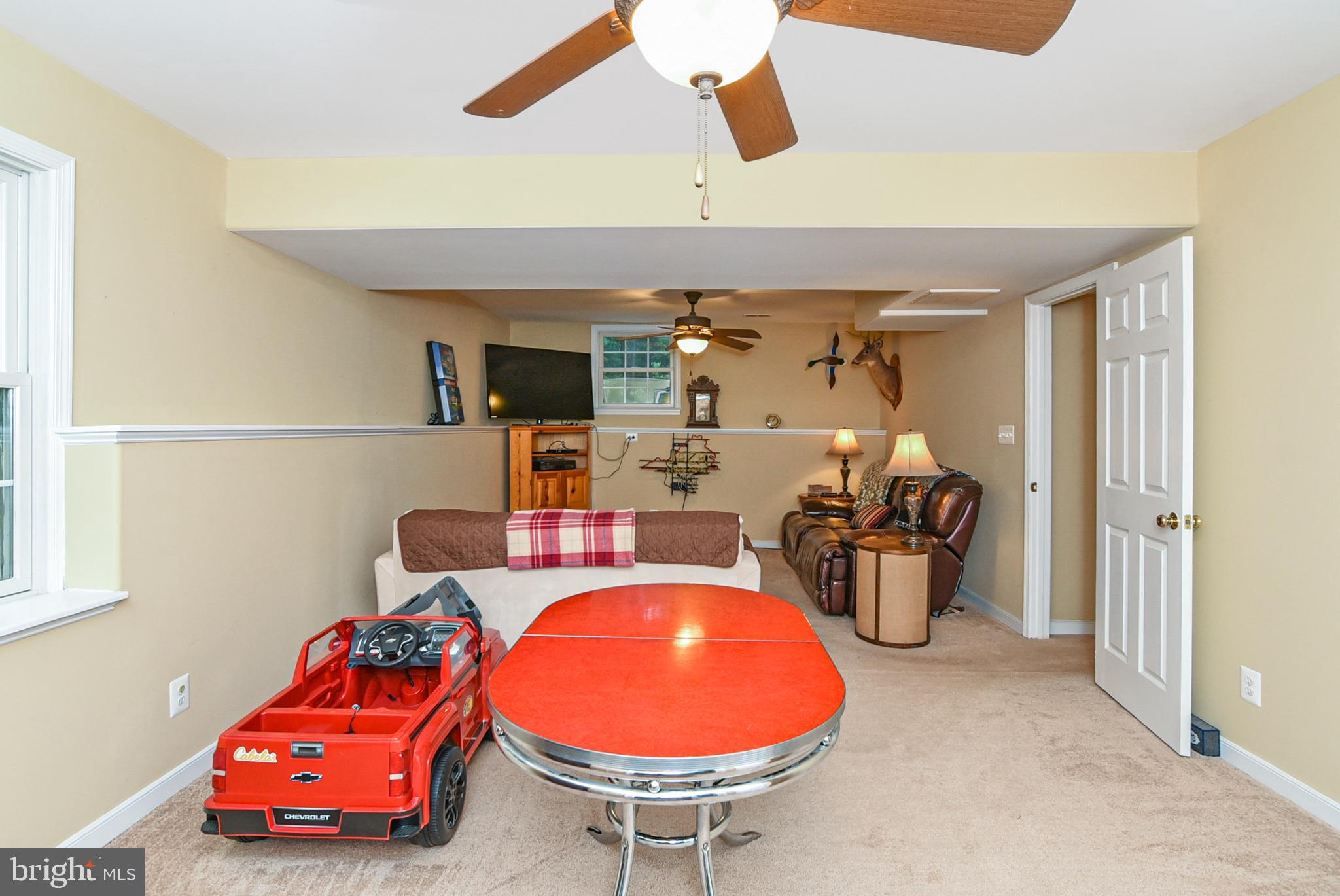 18536 Partlow Road Beaverdam, VA 23015 - Photo 41 of 64 Family room downstairs