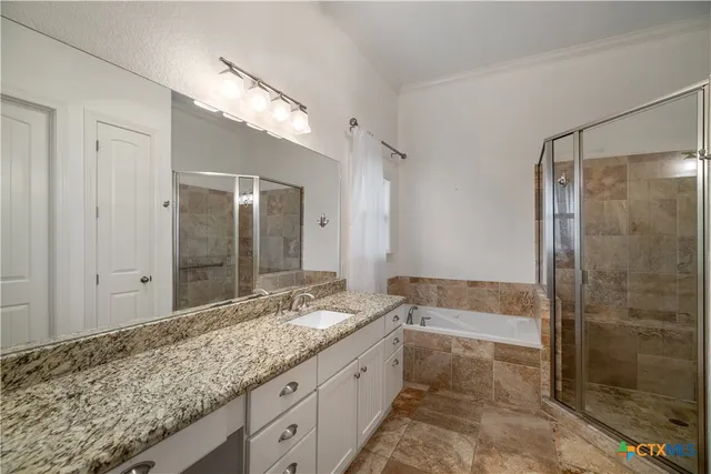 $659,000 | 260 North Santa Clara Avenue, New Braunfels, TX 78130