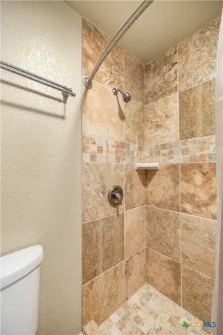 $659,000 | 260 North Santa Clara Avenue, New Braunfels, TX 78130