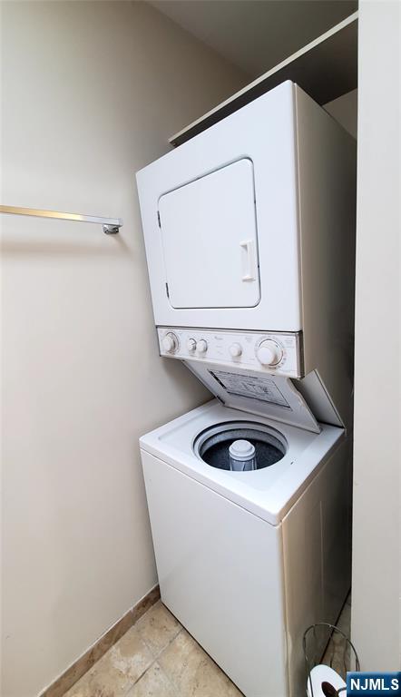 1159 Radio Road, Unit 7 Little Egg Harbor, NJ 08087 - Photo 15 of 38 a close view of stove