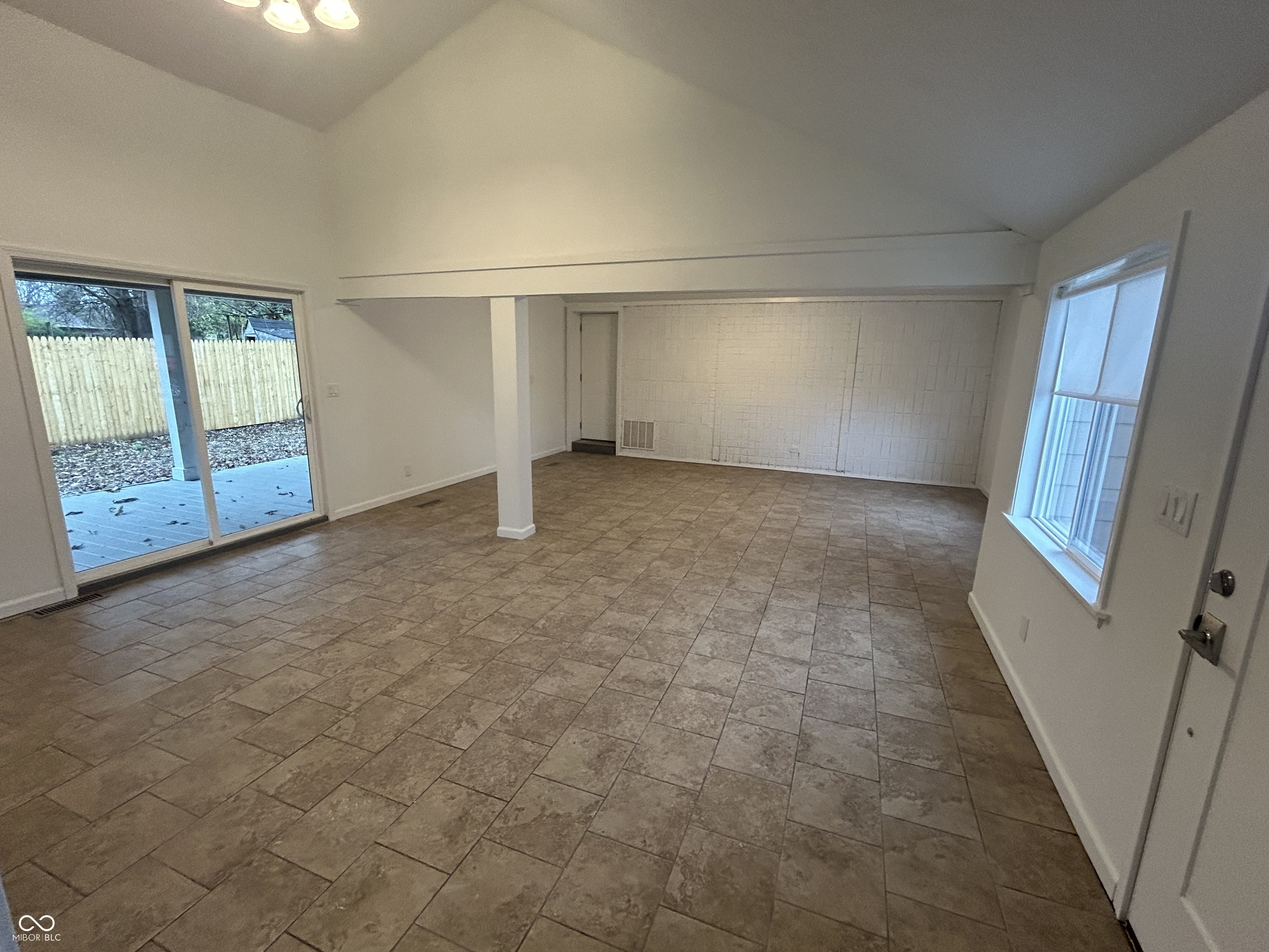 3302 East 42nd Street Indianapolis, IN 46205 - Photo 9 of 28