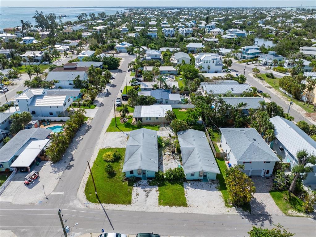 411 Alamanda Road Anna Maria, FL 34216 - Photo 33 of 41