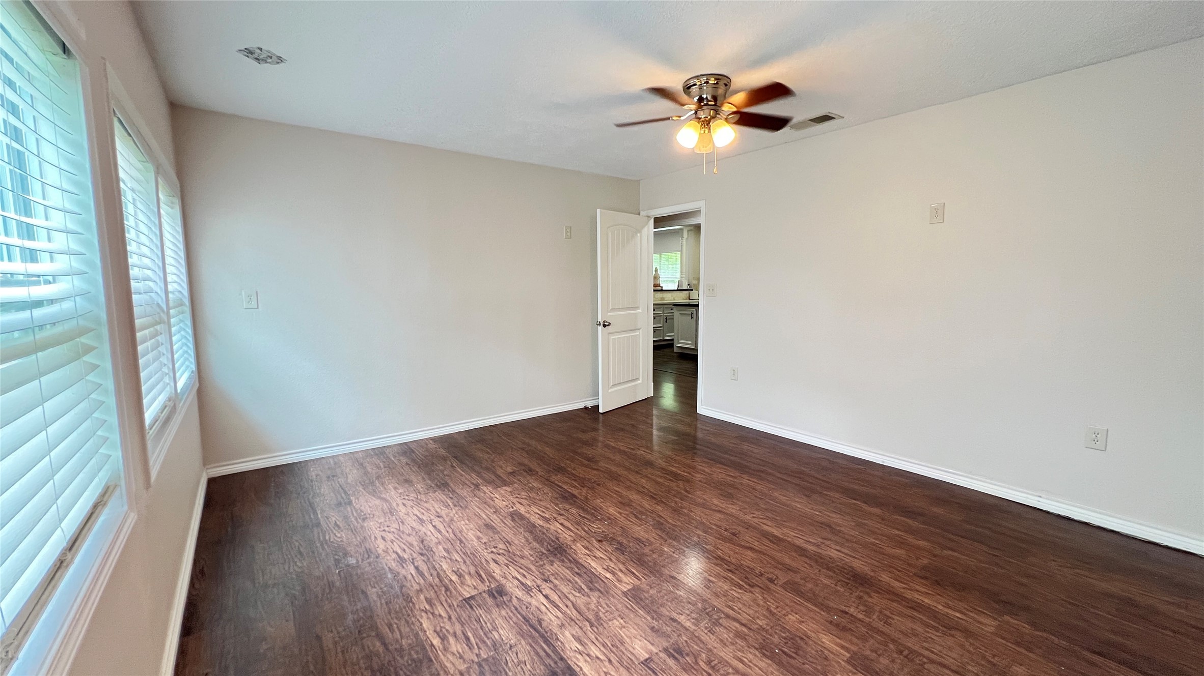 8211 Findlay Street Houston, TX 77017 - Photo 19 of 25 3rd bedroom