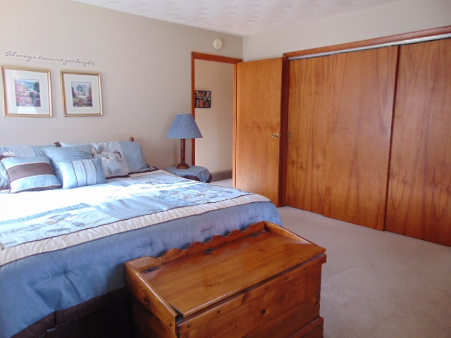 117 Surrey Road St. Louis, MI 48880 - Photo 19 of 37 1869303-18.JPG