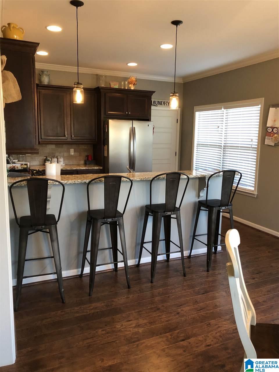 2120 Brett Circle Leeds, AL 35094 - Photo 3 of 10