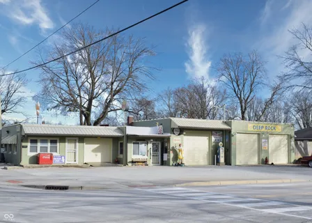 $317,500 | 413 East New York Street, Fortville, IN 46040