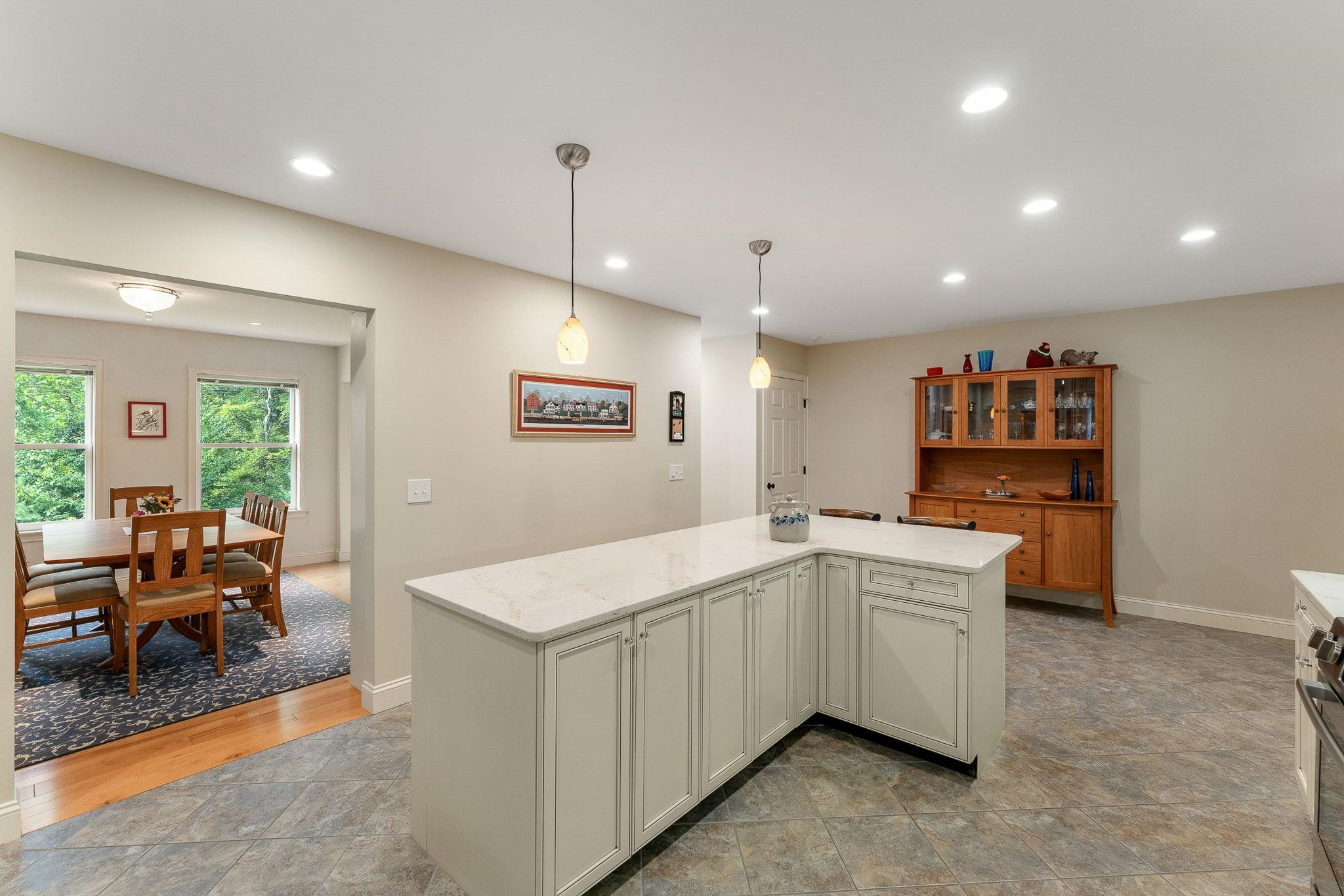 125 Shurtleff Lane Woodstock, VT 05091 - Photo 13 of 60