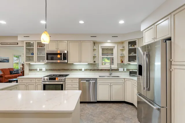 $1,300,000 | 125 Shurtleff Lane, Woodstock, VT 05091