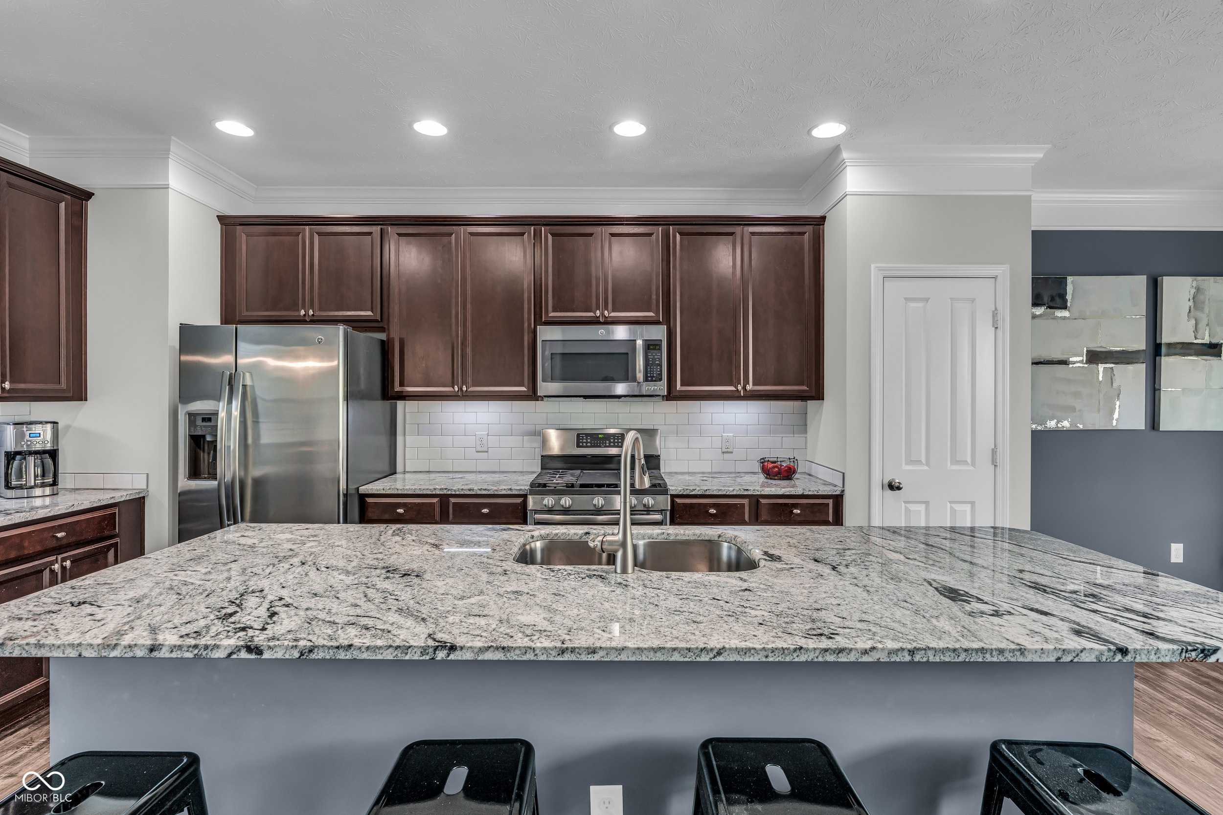 9058 Mercer Drive Fishers, IN 46038 - Photo 3 of 30