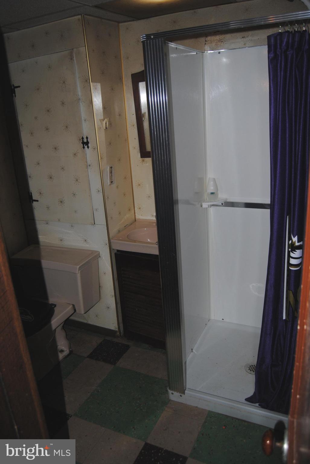 319 Waveland Road Baltimore, MD 21228 - Photo 21 of 21 3rd full bath