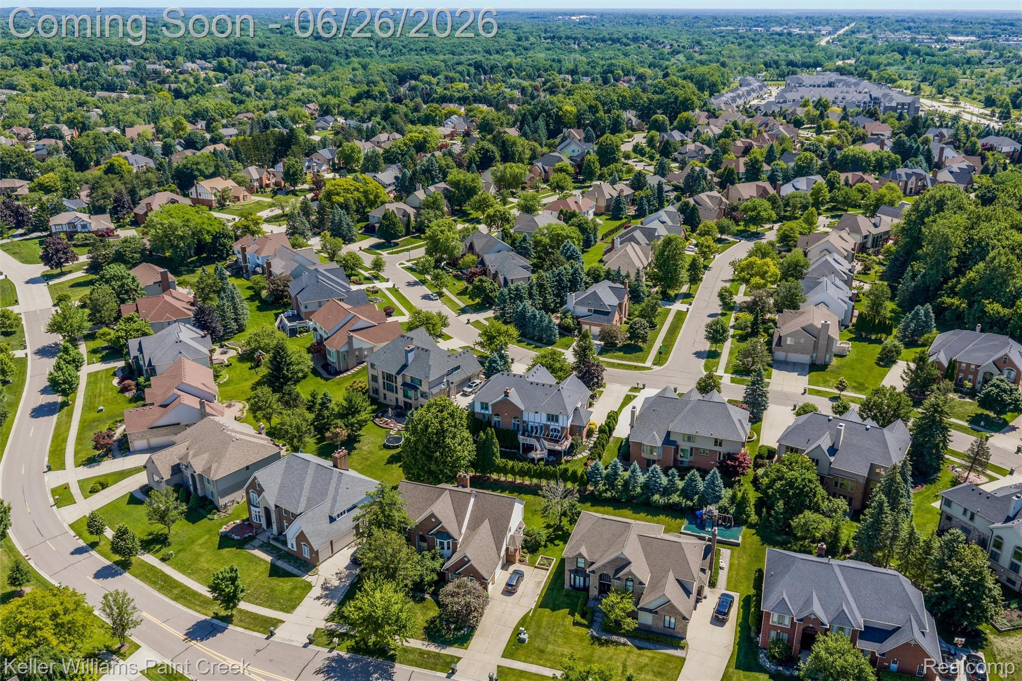2036 Hickory Trail Drive Rochester, MI 48309 - Photo 63 of 77 69-2036 Hickory Trail Dr - Aerial 0009.jpg
