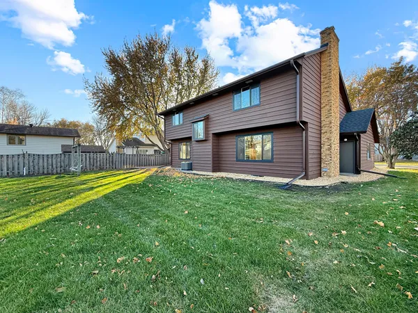 $489,000 | 2939 Maple Street North, Fargo, ND 58102