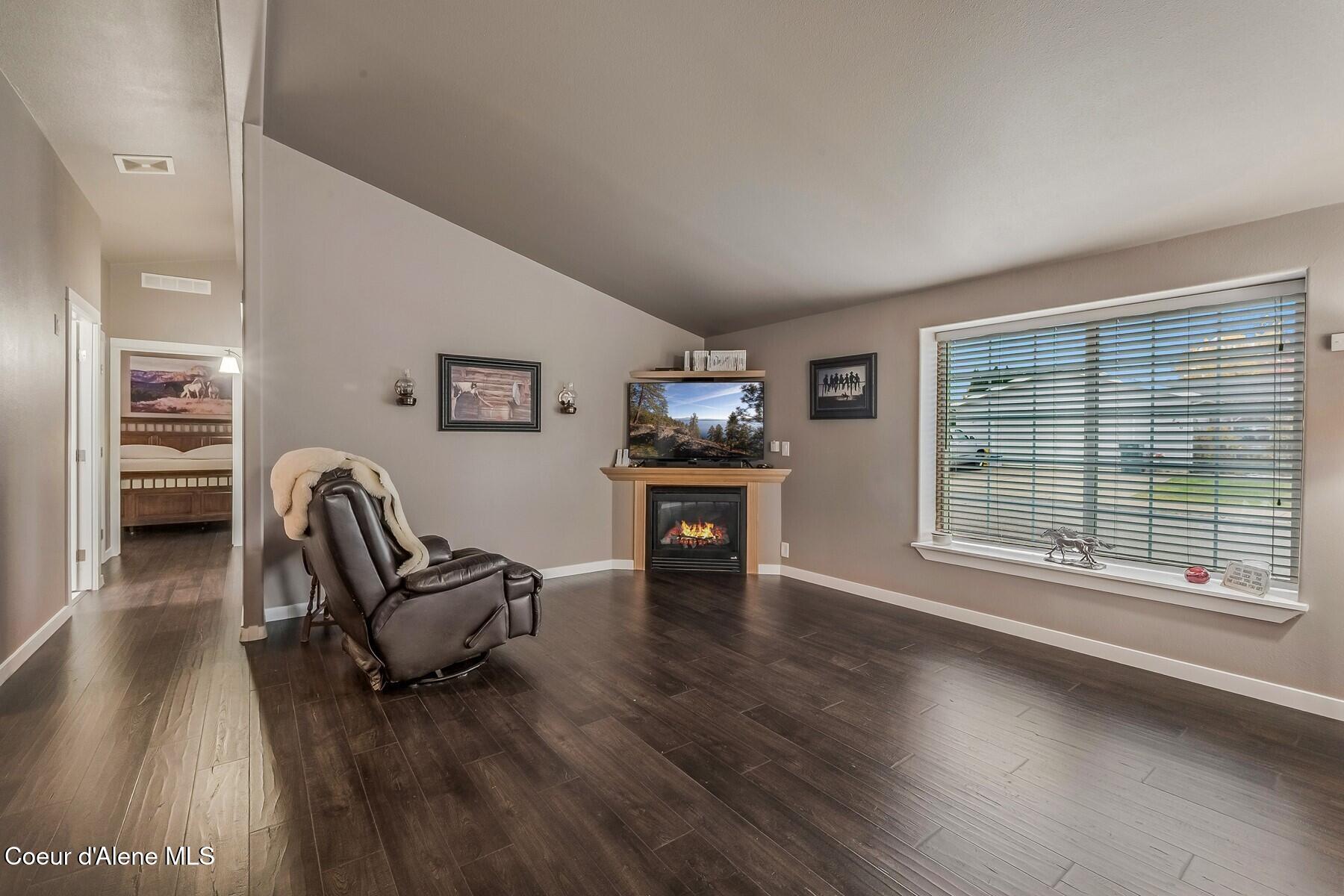 8862 North Mac Arthur Way Hayden, ID 83835 - Photo 12 of 47 Living Room