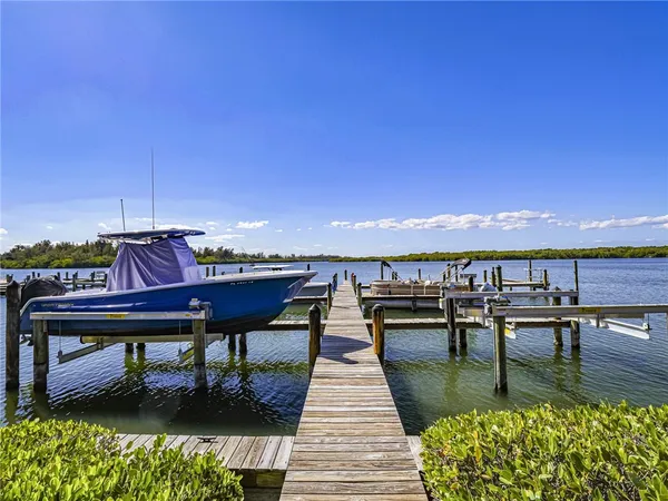 $1,800 | 5151 Jimmy Buffett Mem Highway, Unit 514, Vero Beach, FL 32963