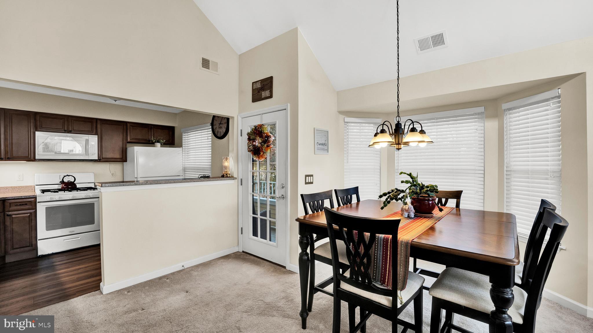 46 Powell Court Hightstown, NJ 08520 - Photo 10 of 33