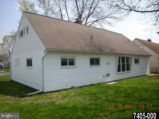 1208 Continental Road York, PA 17404 - Photo 4 of 24
