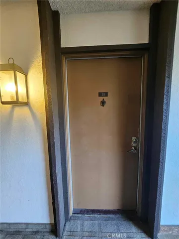 $1,800 | 525 South Ardmore Avenue, Unit 211, Los Angeles, CA 90020