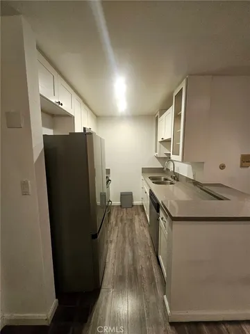 $1,800 | 525 South Ardmore Avenue, Unit 211, Los Angeles, CA 90020