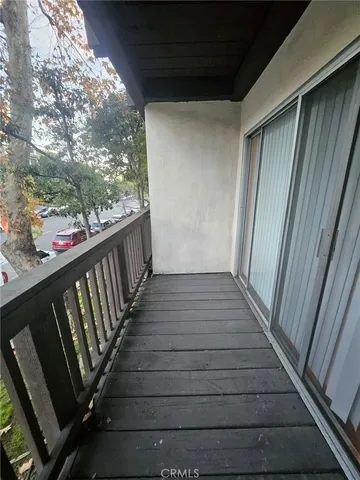 $1,800 | 525 South Ardmore Avenue, Unit 211, Los Angeles, CA 90020