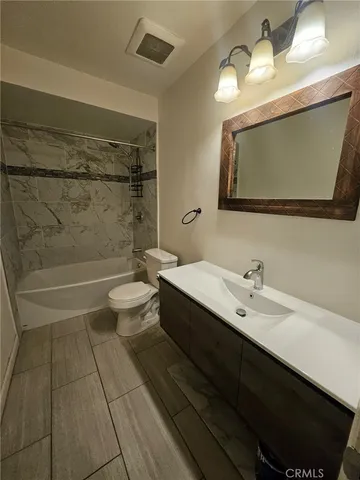 $1,800 | 525 South Ardmore Avenue, Unit 211, Los Angeles, CA 90020