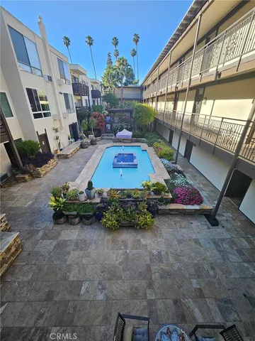 $1,800 | 525 South Ardmore Avenue, Unit 211, Los Angeles, CA 90020