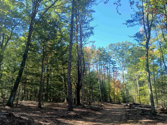 $2,000,000 | 373 Calef Highway, Lee, NH 03861