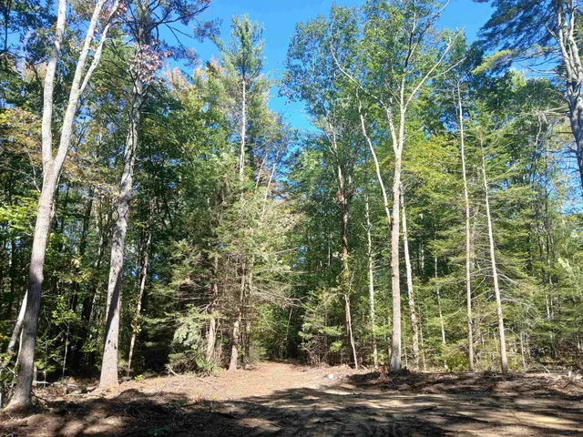 $2,000,000 | 373 Calef Highway, Lee, NH 03861