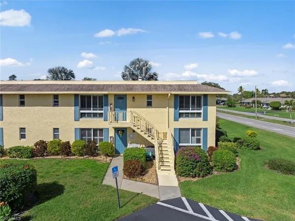 $229,000 | 84 Glades Boulevard, Unit 2, Naples, FL 34112