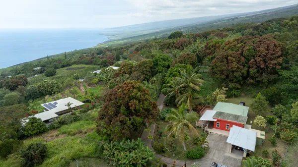 $1,200,000 | 87-493 Kaohe Mauka Road, Captain Cook, HI 96704