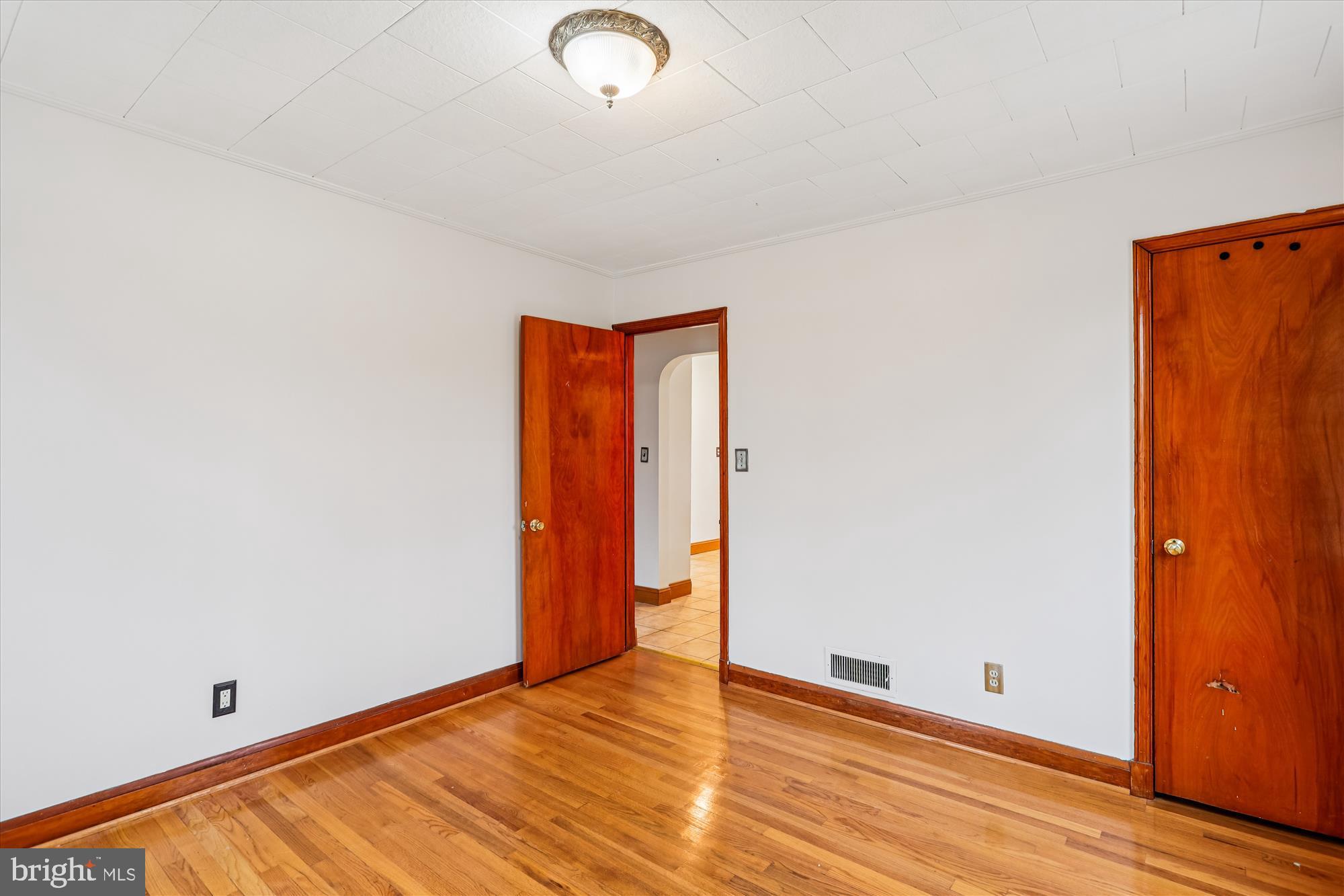 229 Gralan Road Baltimore, MD 21228 - Photo 20 of 89 Main level bedroom