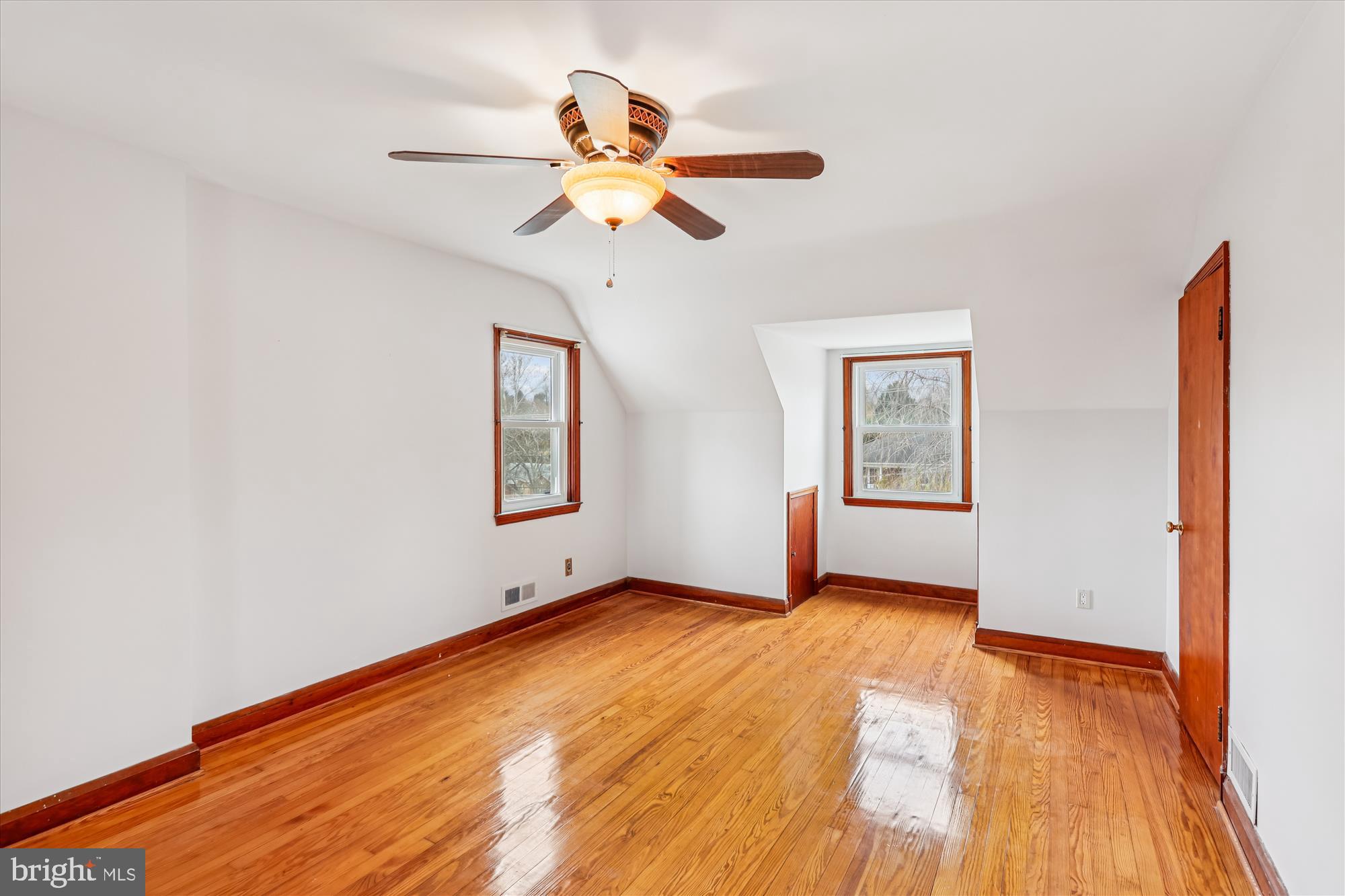 229 Gralan Road Baltimore, MD 21228 - Photo 26 of 89 Primary bedroom