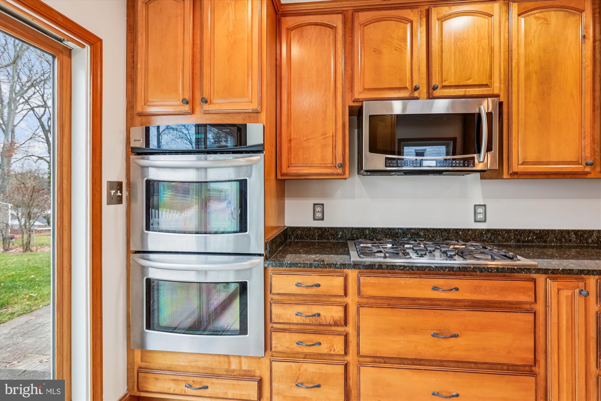 229 Gralan Road Baltimore, MD 21228 - Photo 6 of 89 Kitchen