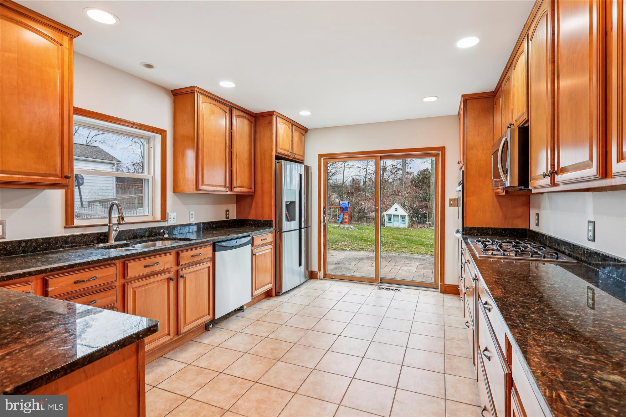 229 Gralan Road Baltimore, MD 21228 - Photo 8 of 89 Kitchen