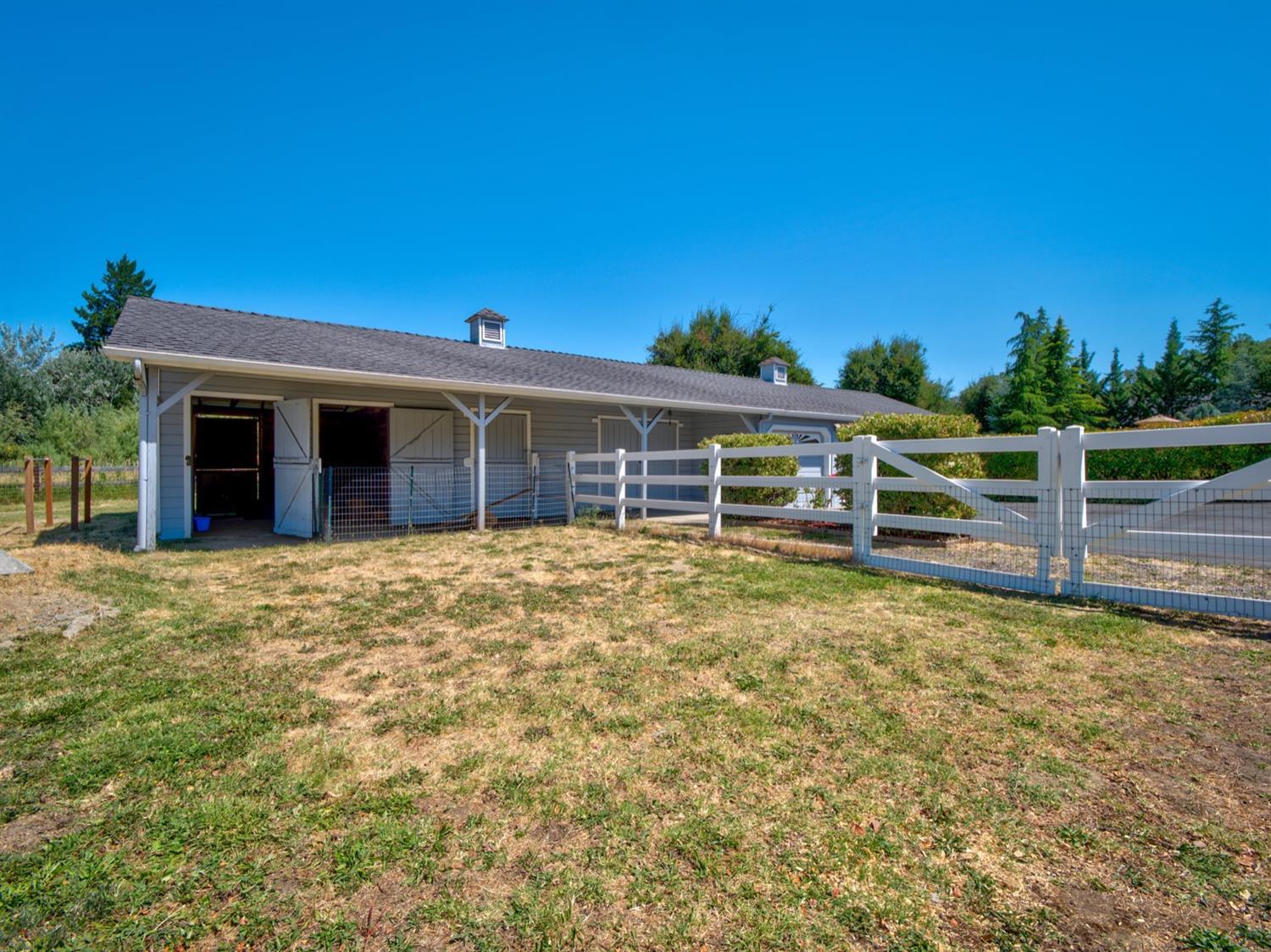 580 Pierce Road Medford, OR 97504 - Photo 22 of 34 Additional Photo