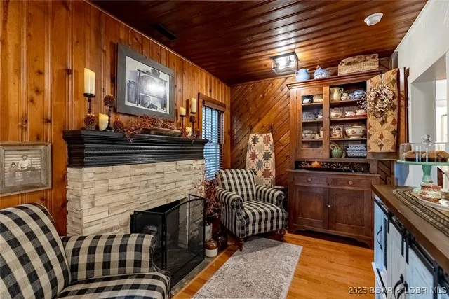 $340,000 | 203 North Lake Street, Linn Creek, MO 65052