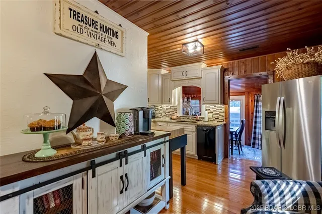 $340,000 | 203 North Lake Street, Linn Creek, MO 65052