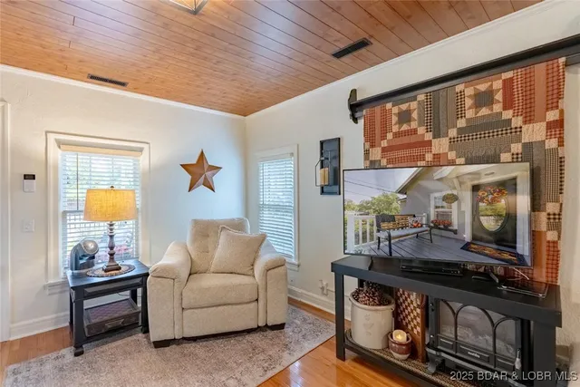 $340,000 | 203 North Lake Street, Linn Creek, MO 65052