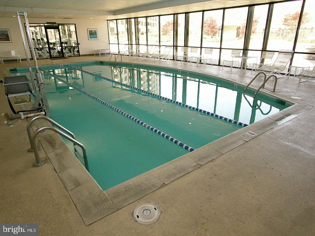5225 Pooks Hill Road, Unit C28N Bethesda, MD 20814 - Photo 22 of 28 Indoor Pool