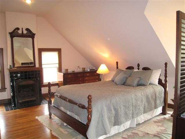211 South Ardmore Road Columbus, OH 43209 - Photo 13 of 25
