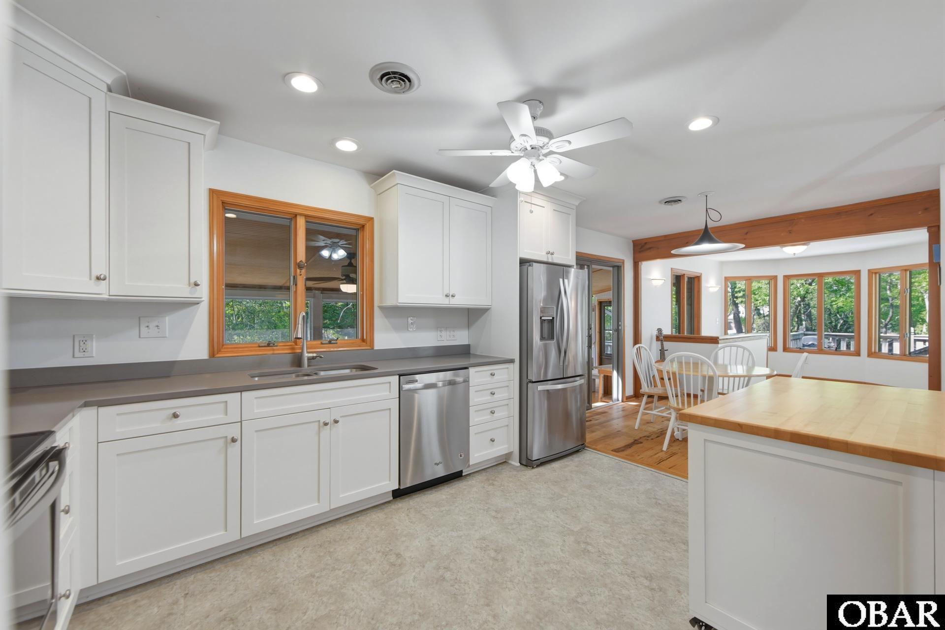 175 Beech Tree Trail, Unit 5 Southern Shores, NC 27949 - Photo 13 of 50 Under-Cabinet Lighting