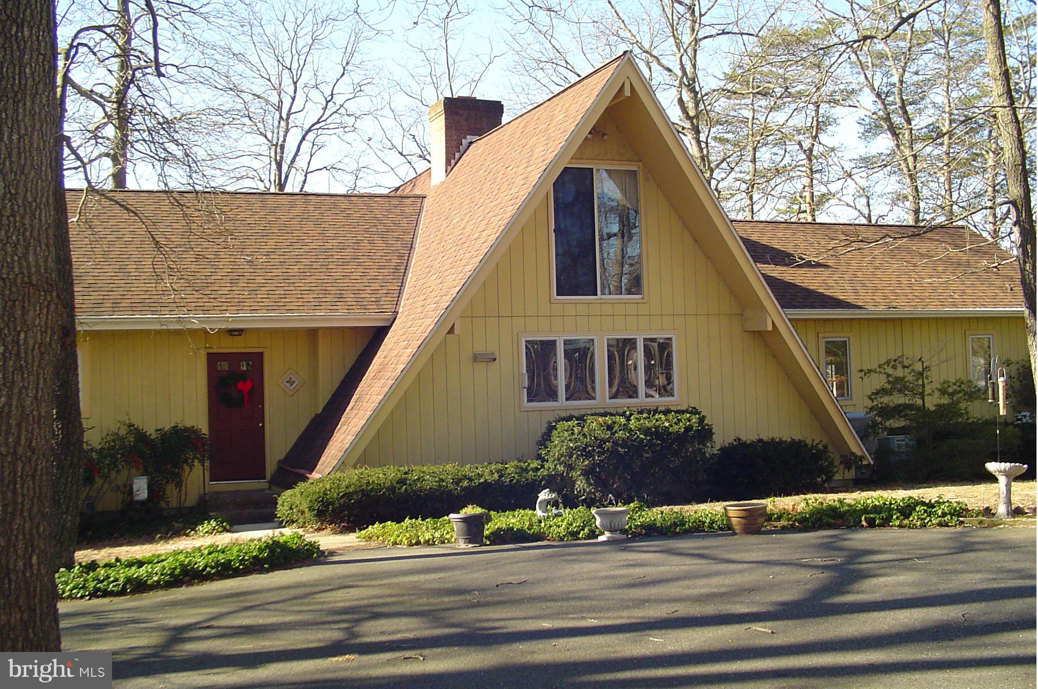 9506 Quail Run Road Denton, MD 21629 - Photo 1 of 17 Exterior (Front)