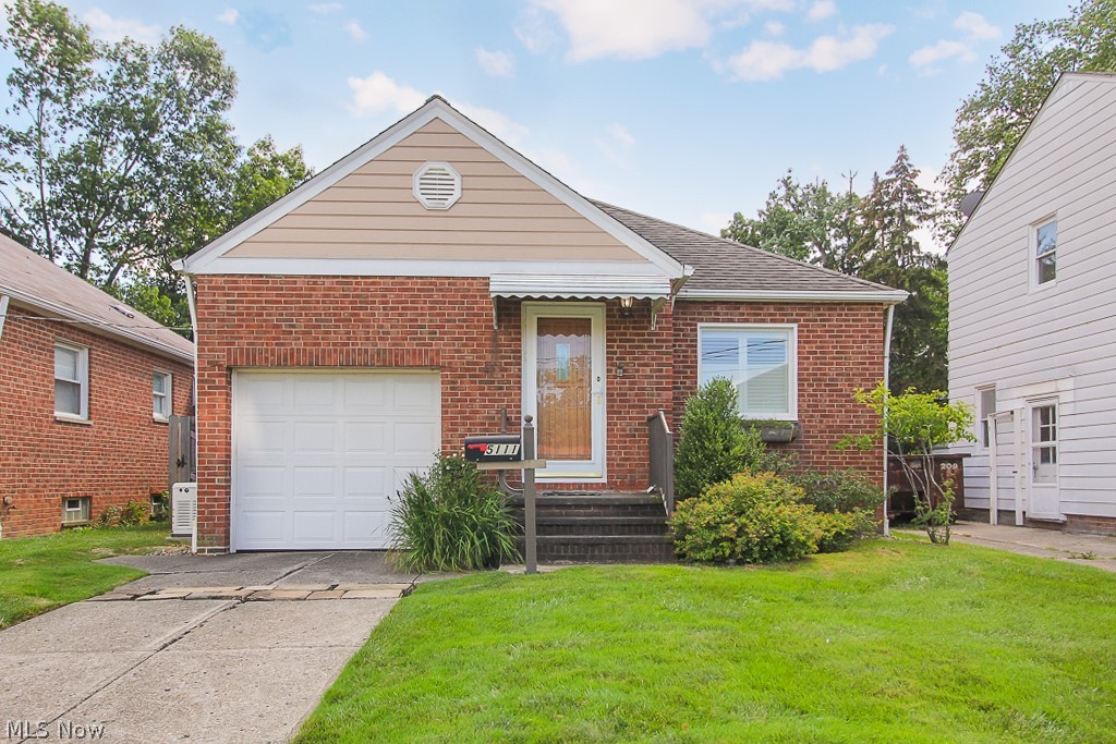 5111 Redfern Road Parma, OH 44134 - Photo 2 of 27