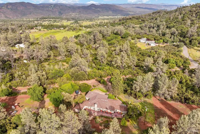 $789,900 | 15625 June Bug Drive, Lower Lake, CA 95457