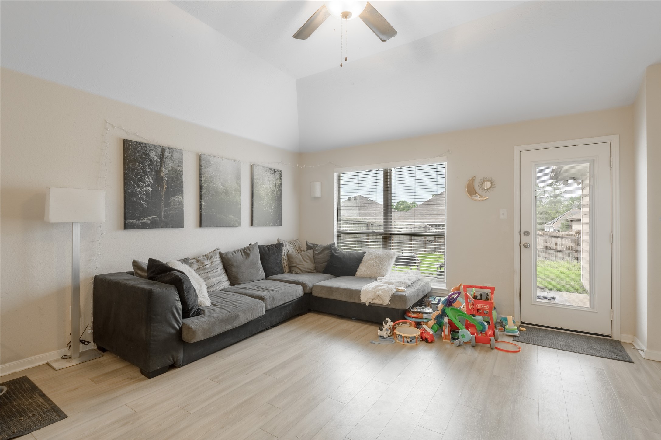 106 Rudder Way Huntsville, TX 77320 - Photo 11 of 31