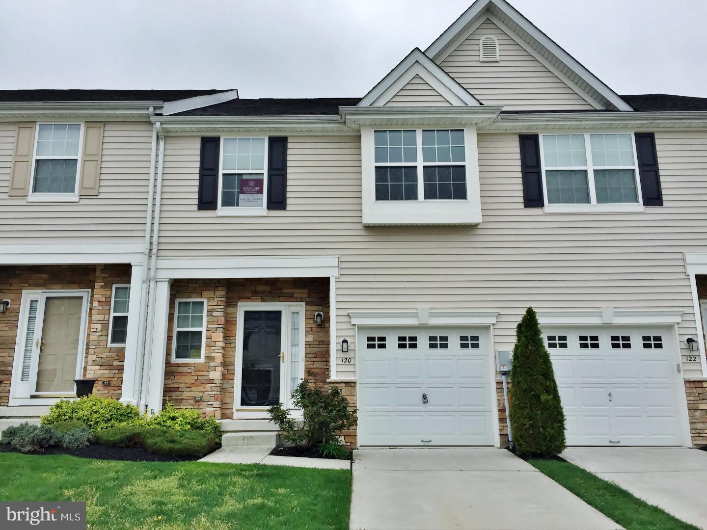 120 Oak Ridge Drive Mount Royal, NJ 08061 - Photo 1 of 21