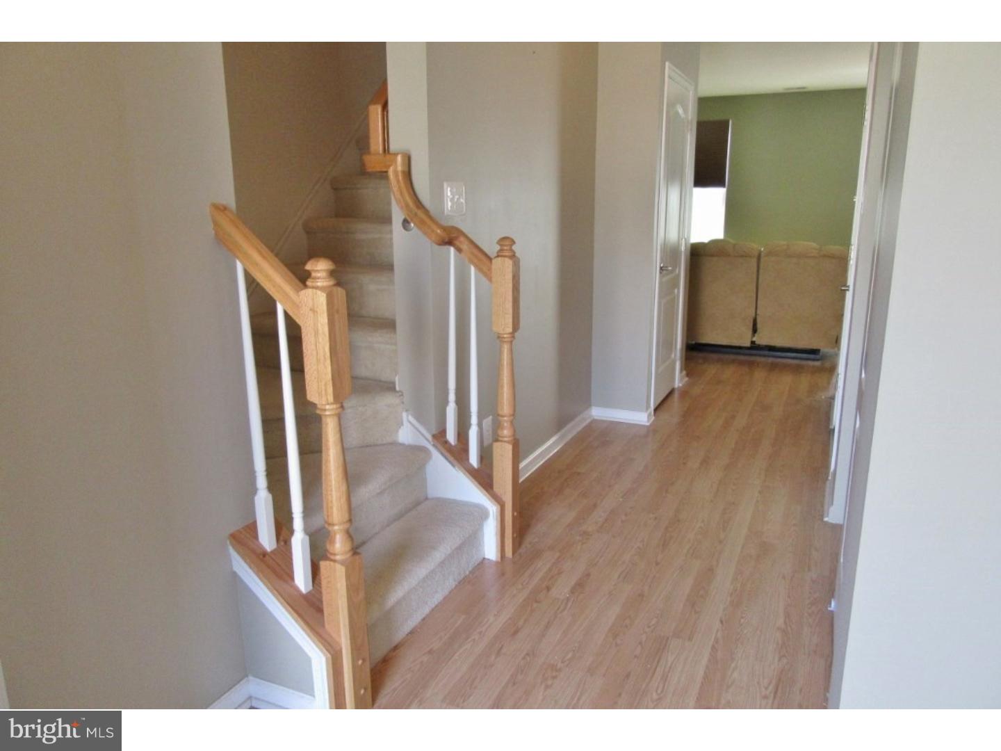 120 Oak Ridge Drive Mount Royal, NJ 08061 - Photo 4 of 21 Foyer