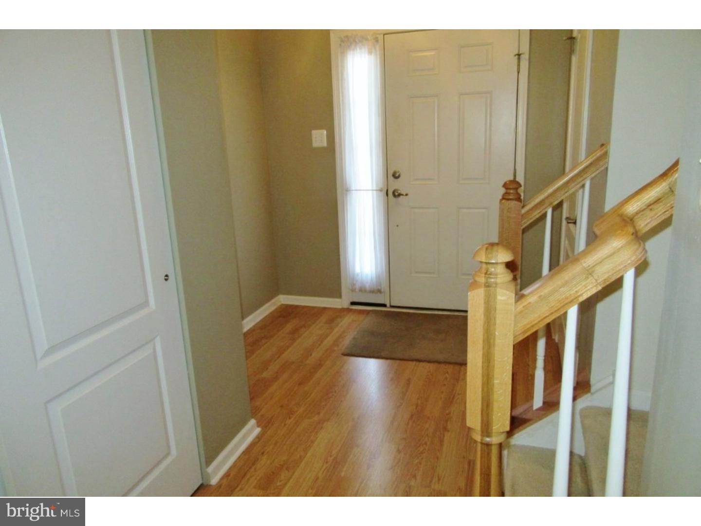 120 Oak Ridge Drive Mount Royal, NJ 08061 - Photo 5 of 21 Foyer